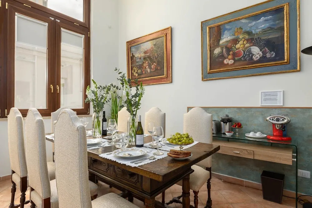 Rosam Via Veneto 15 min Walk From Spanish Steps