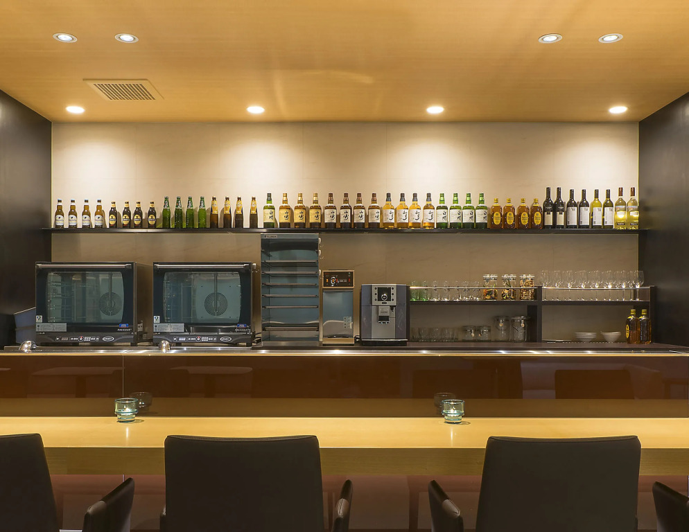 First Cabin Shinbashi Atagoyama