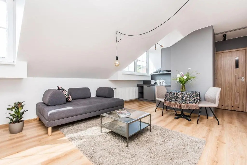 Bright&Stylish, Self Check-in, Centrally Located, by Cohost