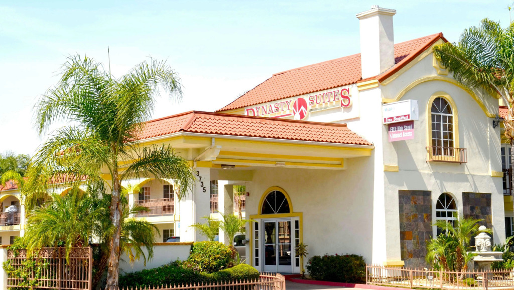 Dynasty Suites Hotel