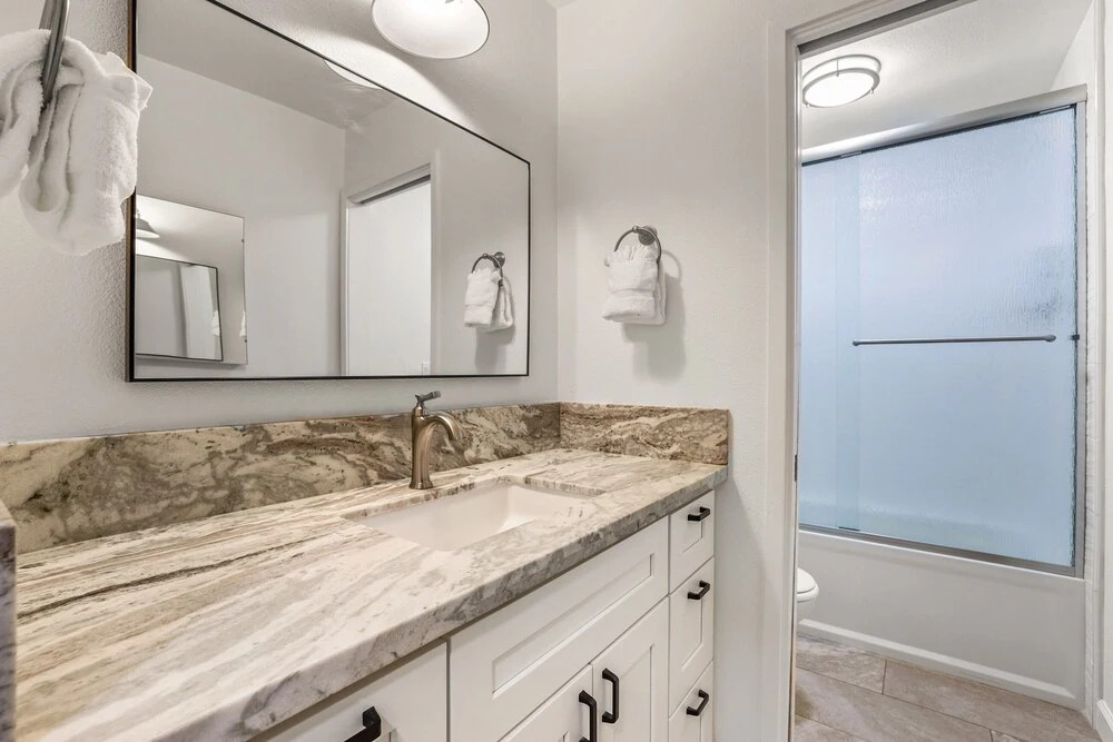 Luxury at Altitude â Base Camp 2 Bedroom 2 Condo by RedAwning