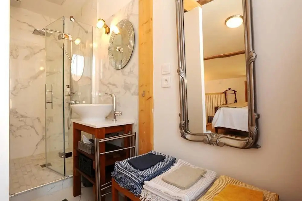 Villa in Le Boulou with Scenic Hilltop Views