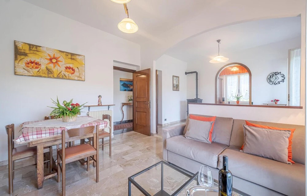 Gorgeous Home In San Pietro Vara -Sp- With Wifi