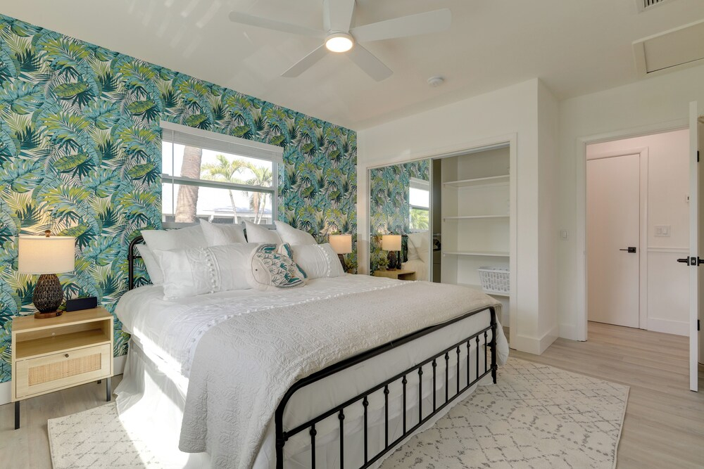 Intracoastal Getaway! North Palm Beach Apartment