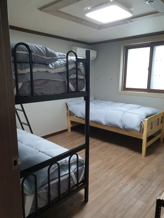 Ulsan Guesthouse by Sleeping Pong - Hostel