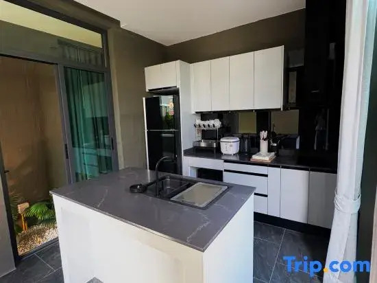Naverlyhills Huahin pool villa