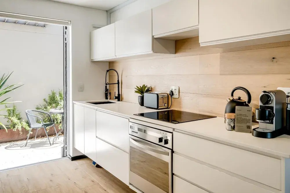 Cape Town City Holiday Apartment w Views for Days