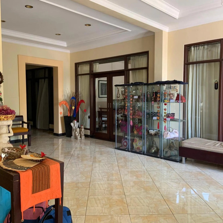 Nirwana Suites