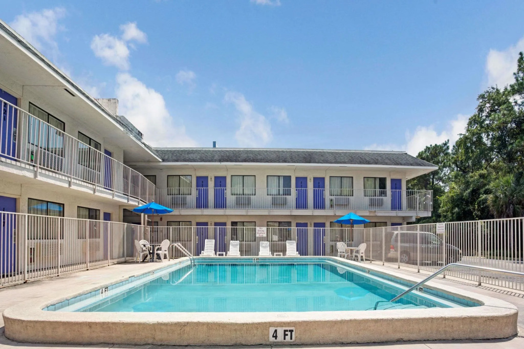 Knights Inn Jacksonville North