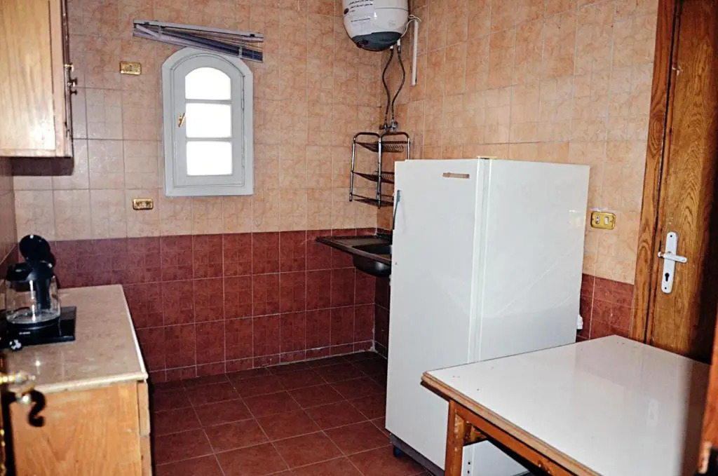 Elminya Compound