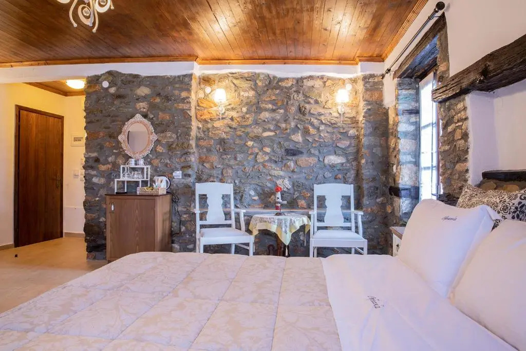 Kyrani Guesthouse