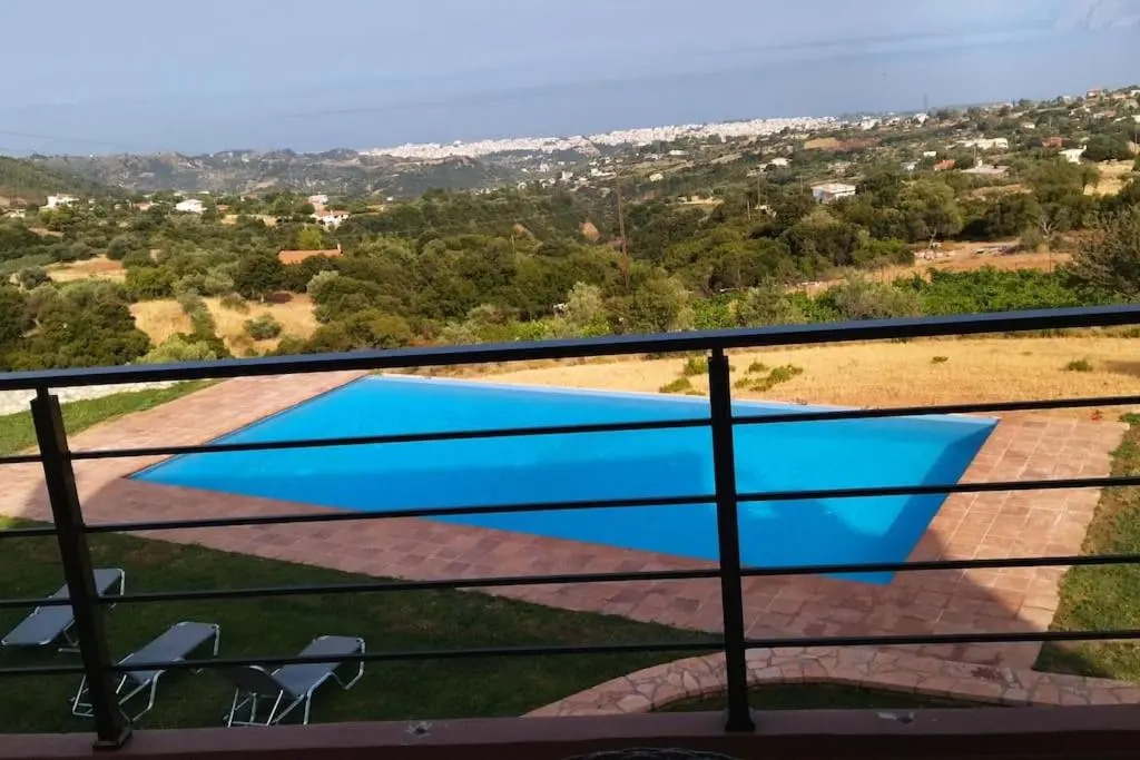 Villa Alexandros - Four Seasons