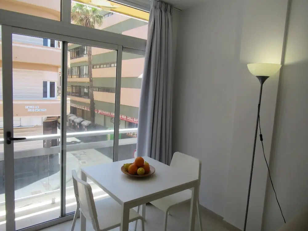 Apartamento Canteras vista mar lateral