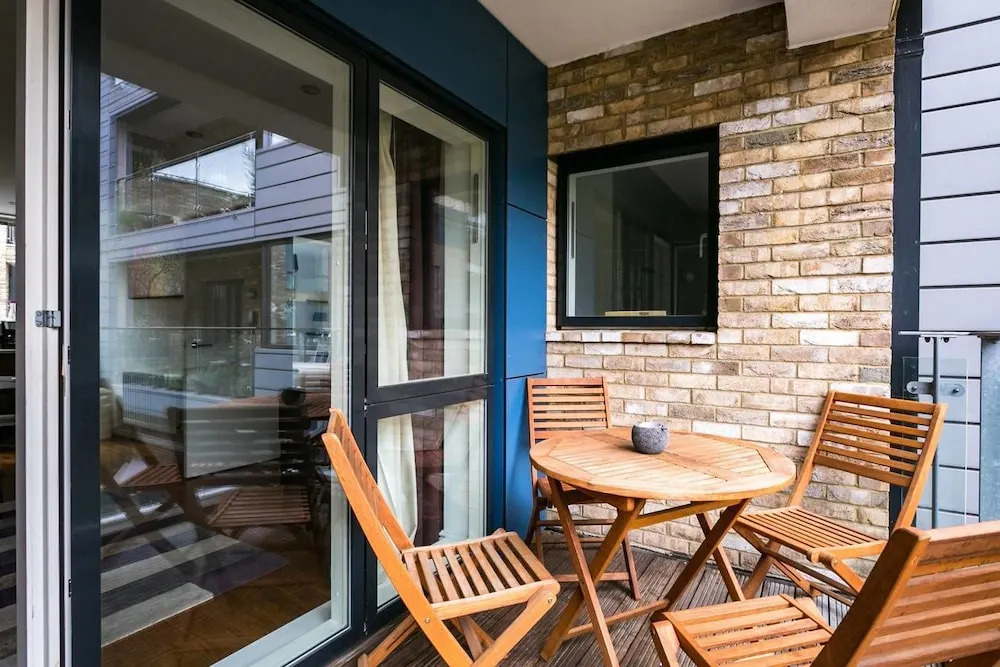 Gorgeous new 1bed Flat w/ Balcony