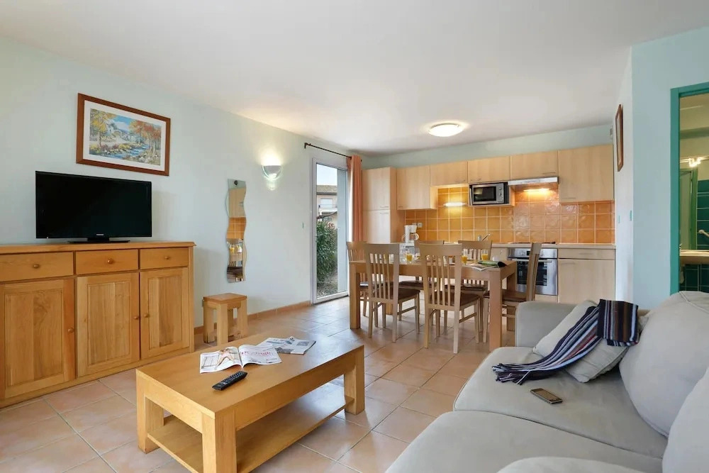 Holiday Home for 8 in a Secure Estate