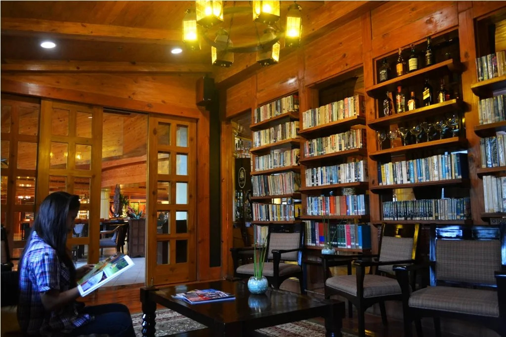 Отель John Hay Hotels Forest Wing