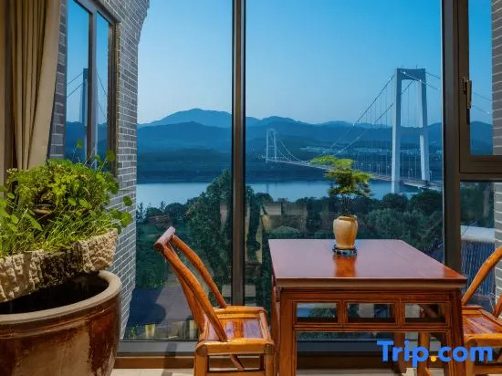 Shi Yunjian Homestay (Three Gorges Dam Tourist Area)