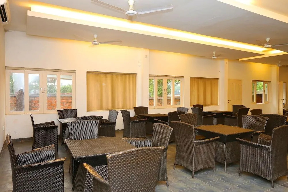 Super Townhouse Island Inn