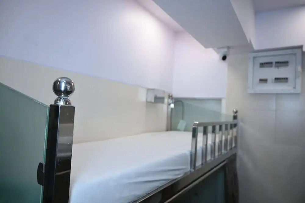 Sagar Dormitory Andheri - Nearest to Andheri Railway Station West