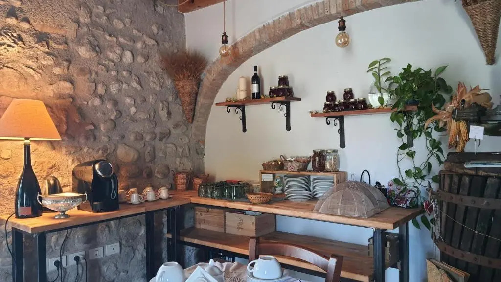 Le Quattro Stagioni B&B and Apartament