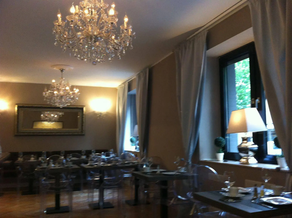 Hotel Lux