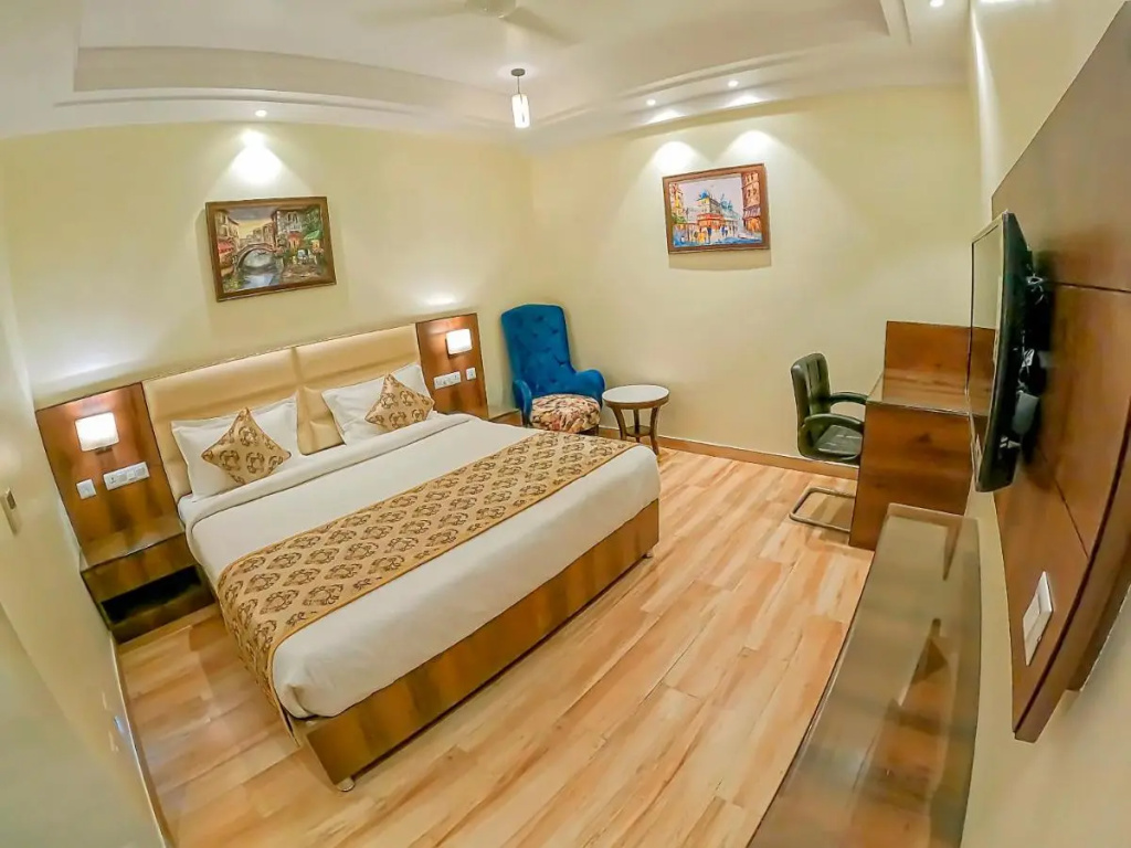 Hotel Hira Inn-10mins From Railway Station & Bus Station