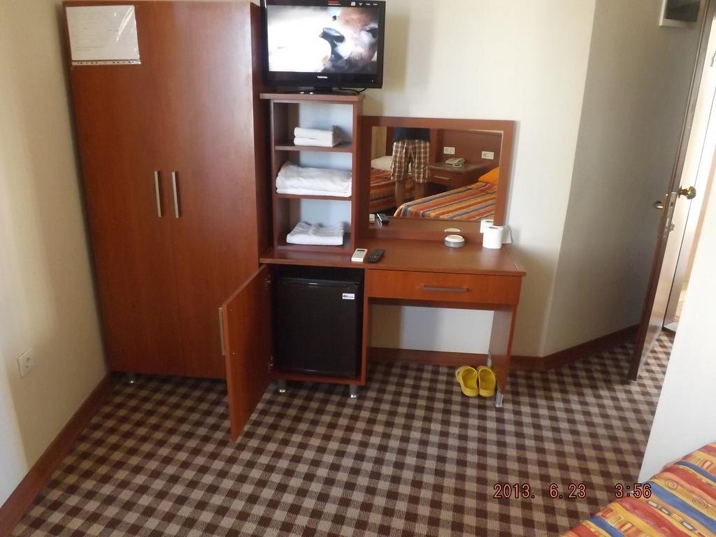 LONDON OTEL