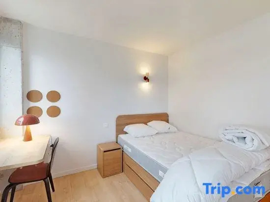 Room 1208 in a premium residence- Sport/laundry