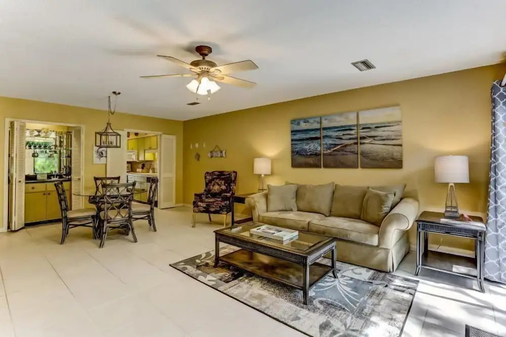 1217 Lagoon Villas