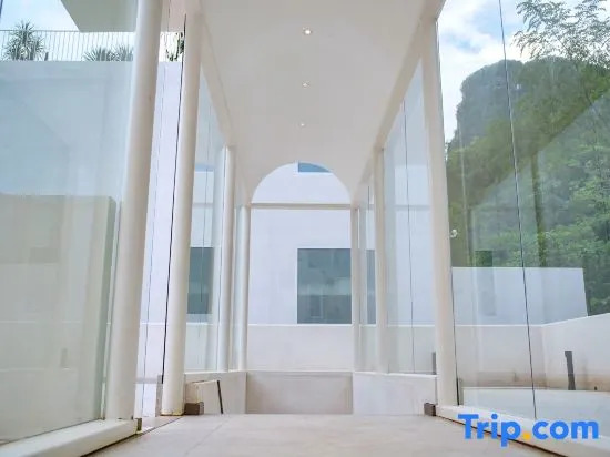 Yongshui River Store of the Thousand and One Courtyard Hopes Resort