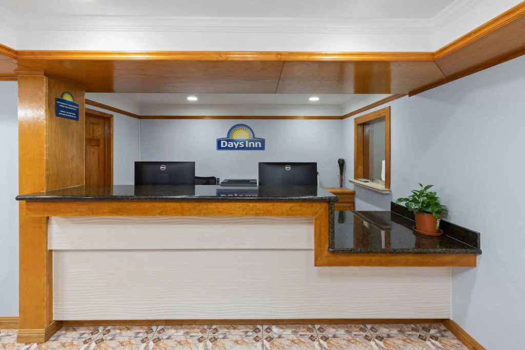 Days Inn by Wyndham Slidell