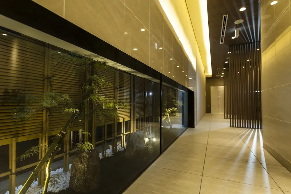 Minn Umeda East