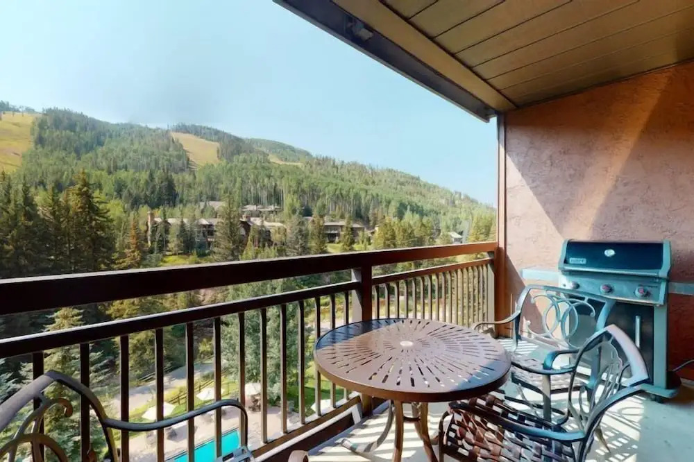 Vail Lion Square 652S