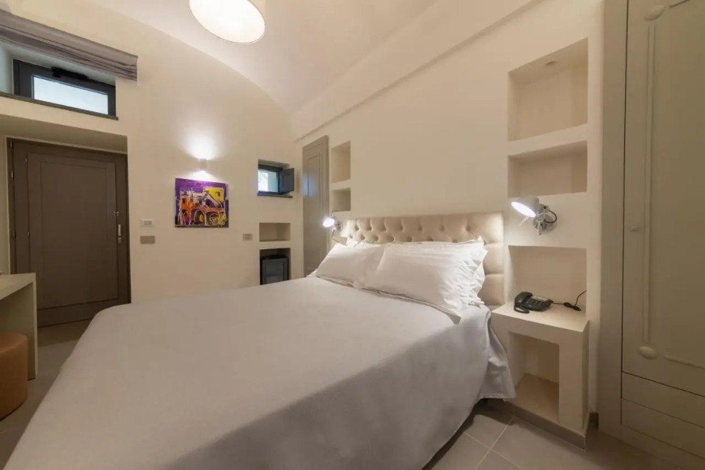Insula Boutique Hotel