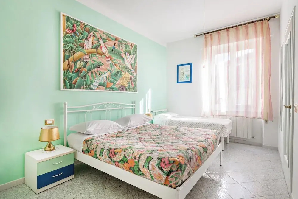 Lia Rooms 2