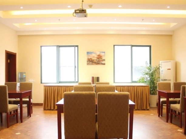 GreenTree Inn Kunshan High Speed Rail Station Hengshan Road Express Hotel