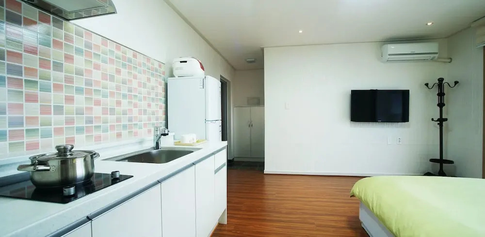 Jeju J Pension