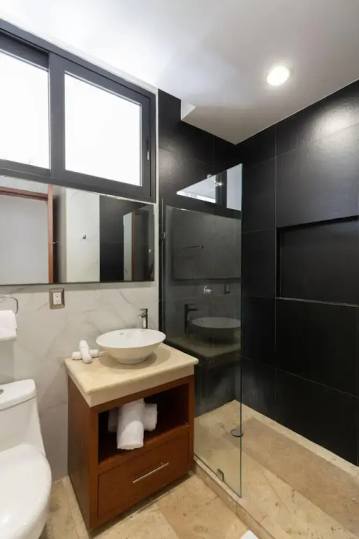 Stunning 2 in 1 Apartments Ocean View Rooftop Pool Near The Beach and 5th Avenue