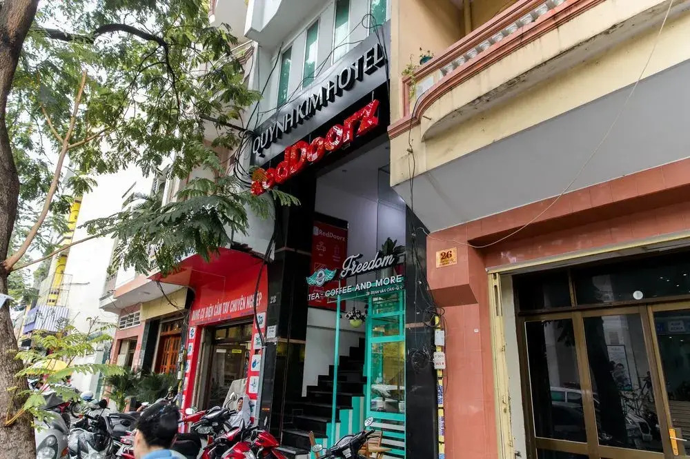 RedDoorz near 23rd September Park