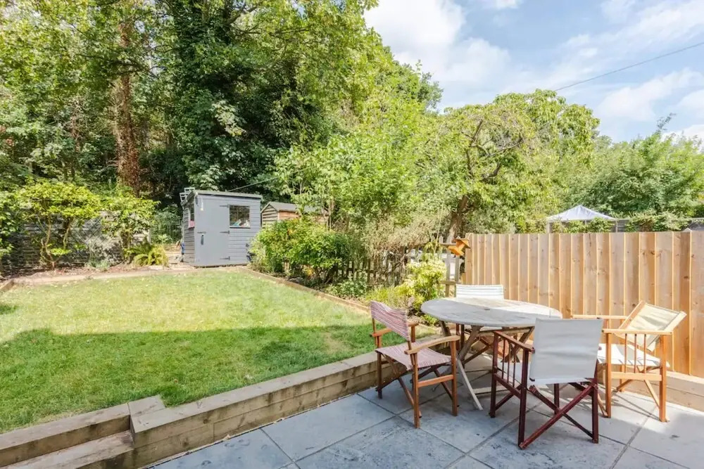 Modern 3 Bedroom Home in Honor Oak Beside Nature Reserve