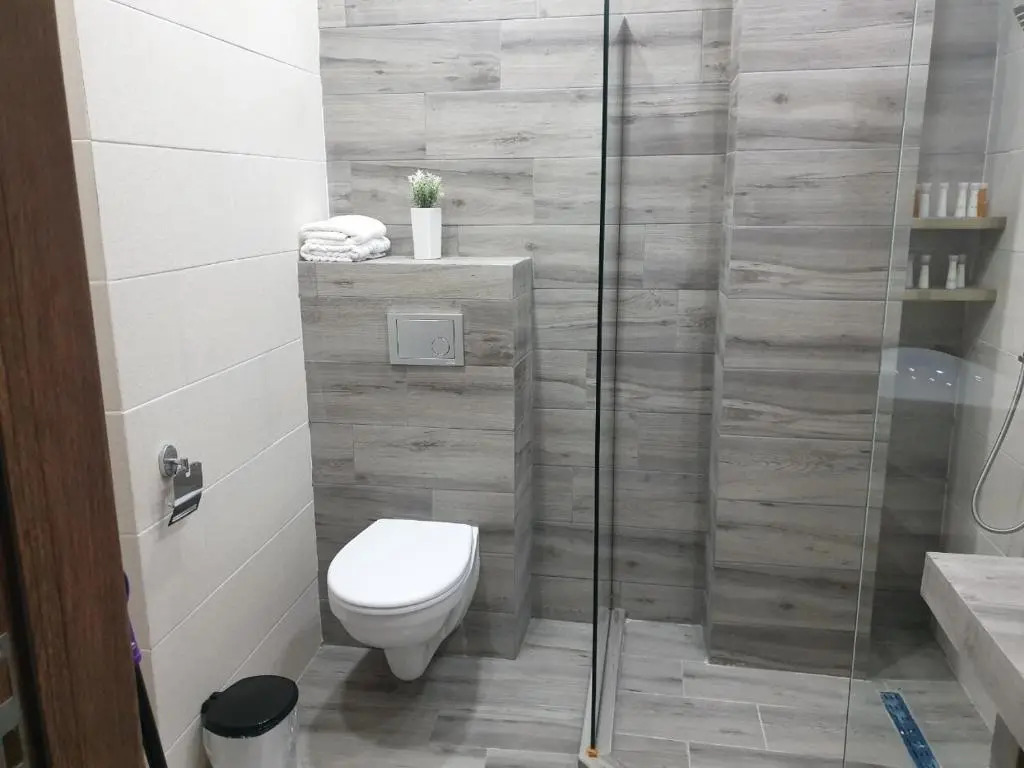 Vazi Aparthotel