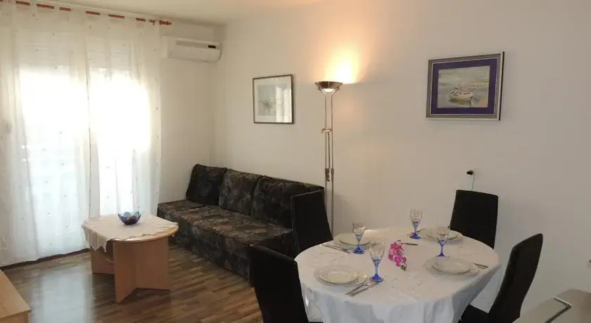 Apartment Ariana