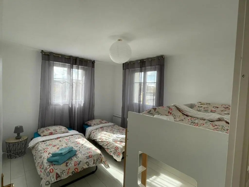 Charmant appartement duplex à 5min de Disney.