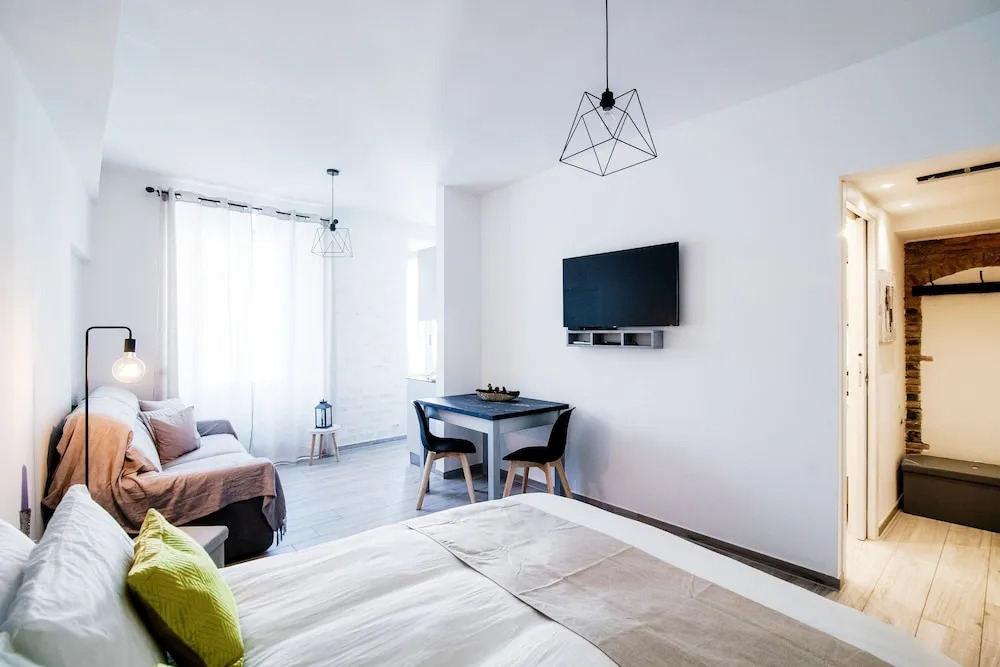 MyHomeInComo - S&O Apartment