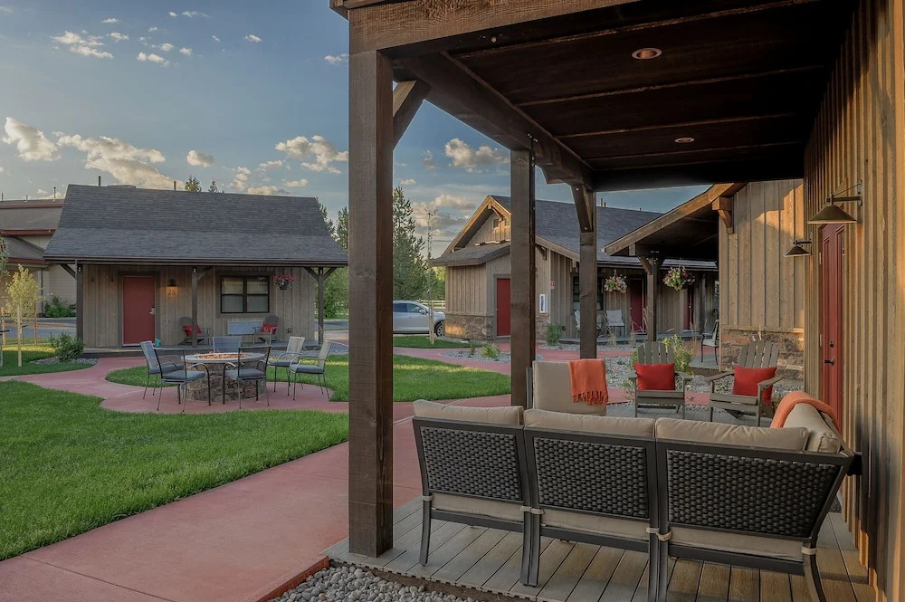 Golden Stone Inn