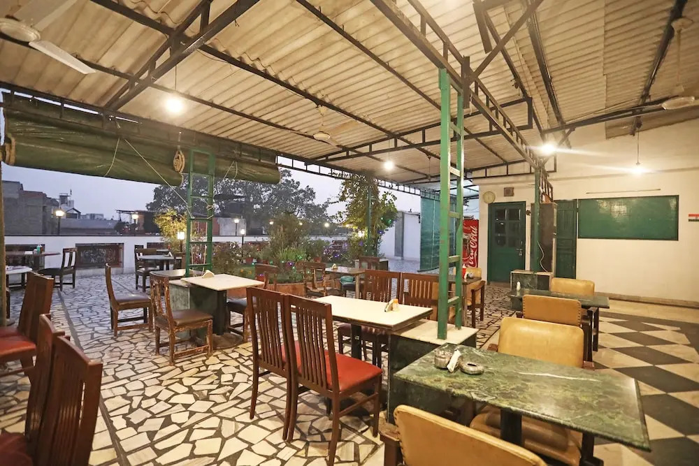 OYO 10750 Hotel Vivek