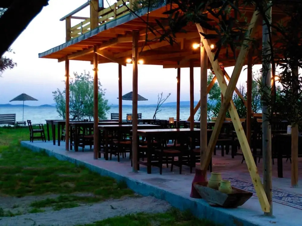 Hotel Oiki Beach Camp