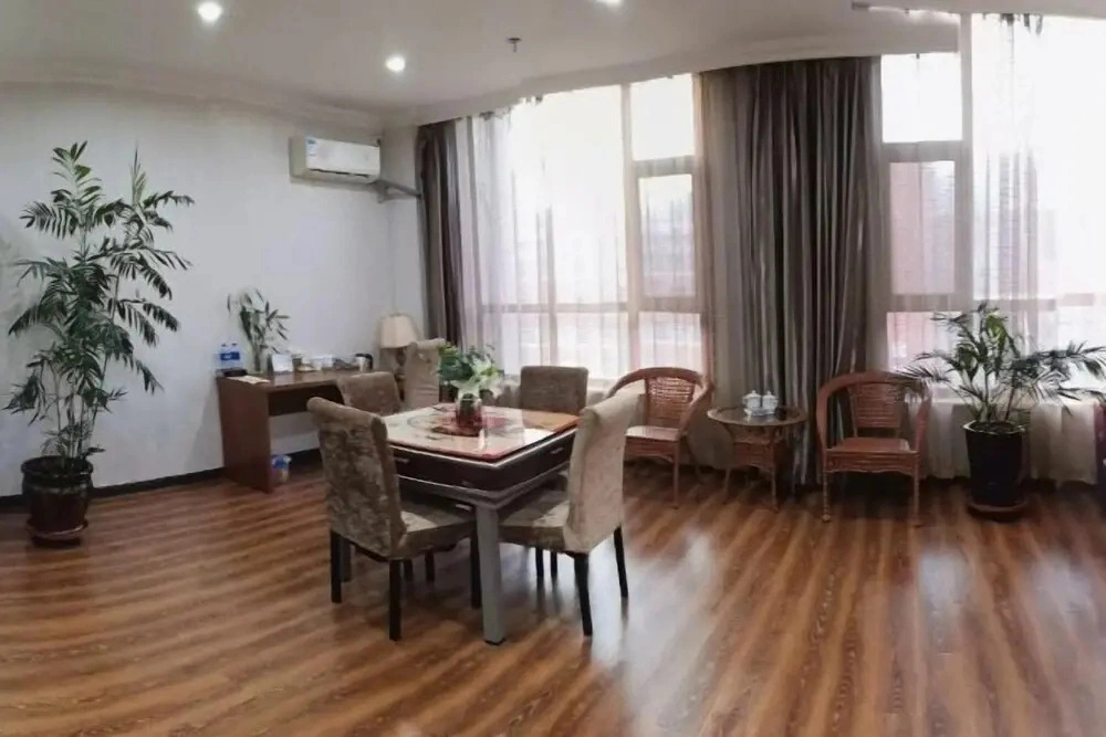 Qianbaihe Hostel