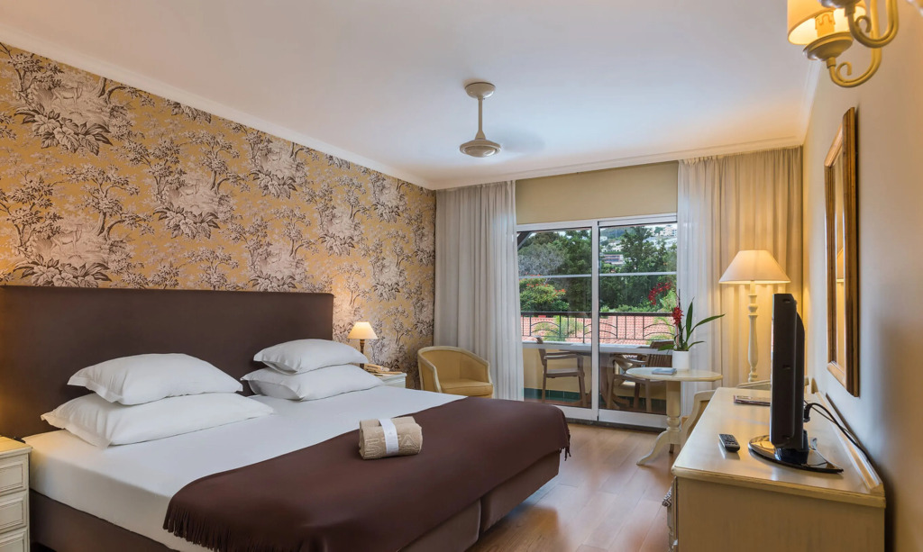Pestana Village Garden Hotel