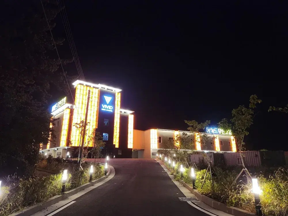 Vivid Hotel